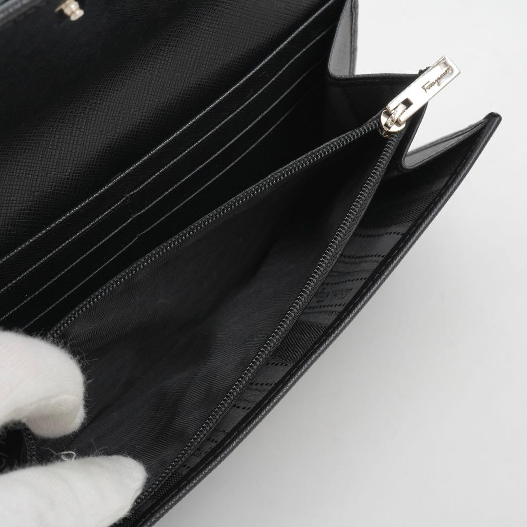 ✨極上美品✨　フェラガモ　長財布　ヴァラリボン　ロゴ刻印　本革　レザー　ブラック