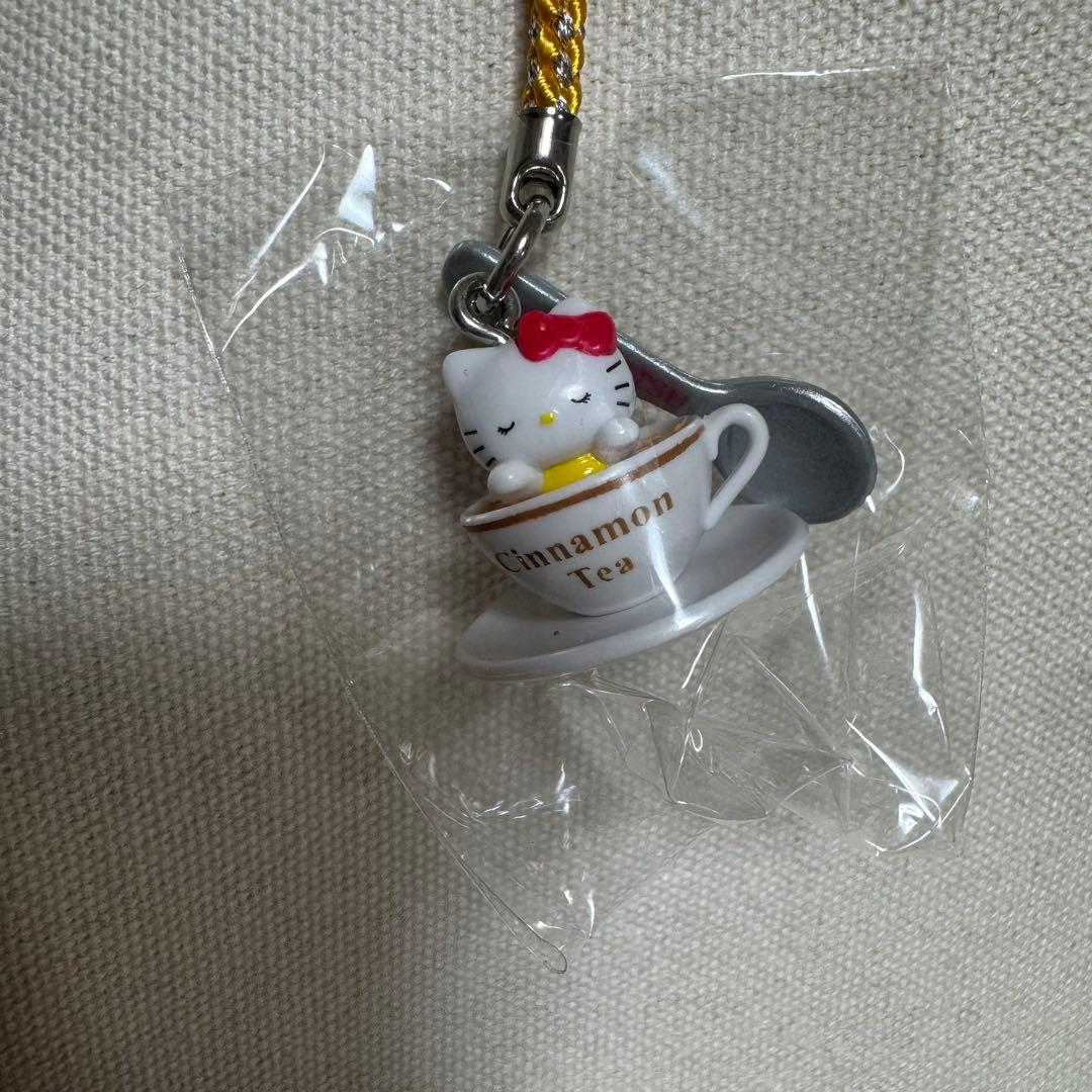 激レア⭐︎ご当地キティ 静岡限定 静鉄レストラン シナモンティー 根付