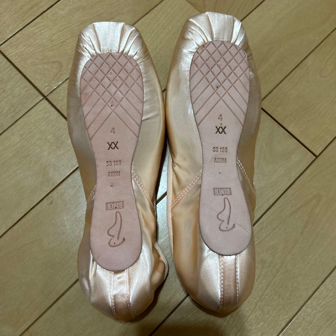 未使用　BLOCHトゥシューズ　アクシオン4XX