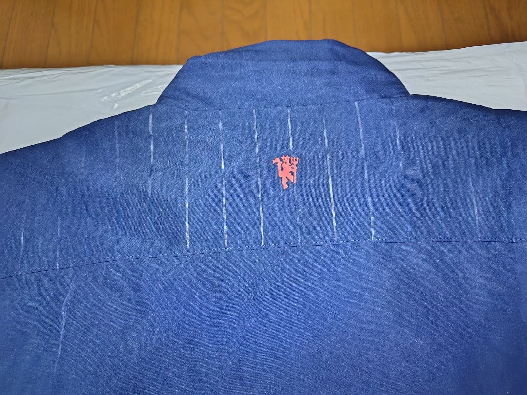 adidas マンチェスターユナイテッド15/16プレゼンテーションスーツ M