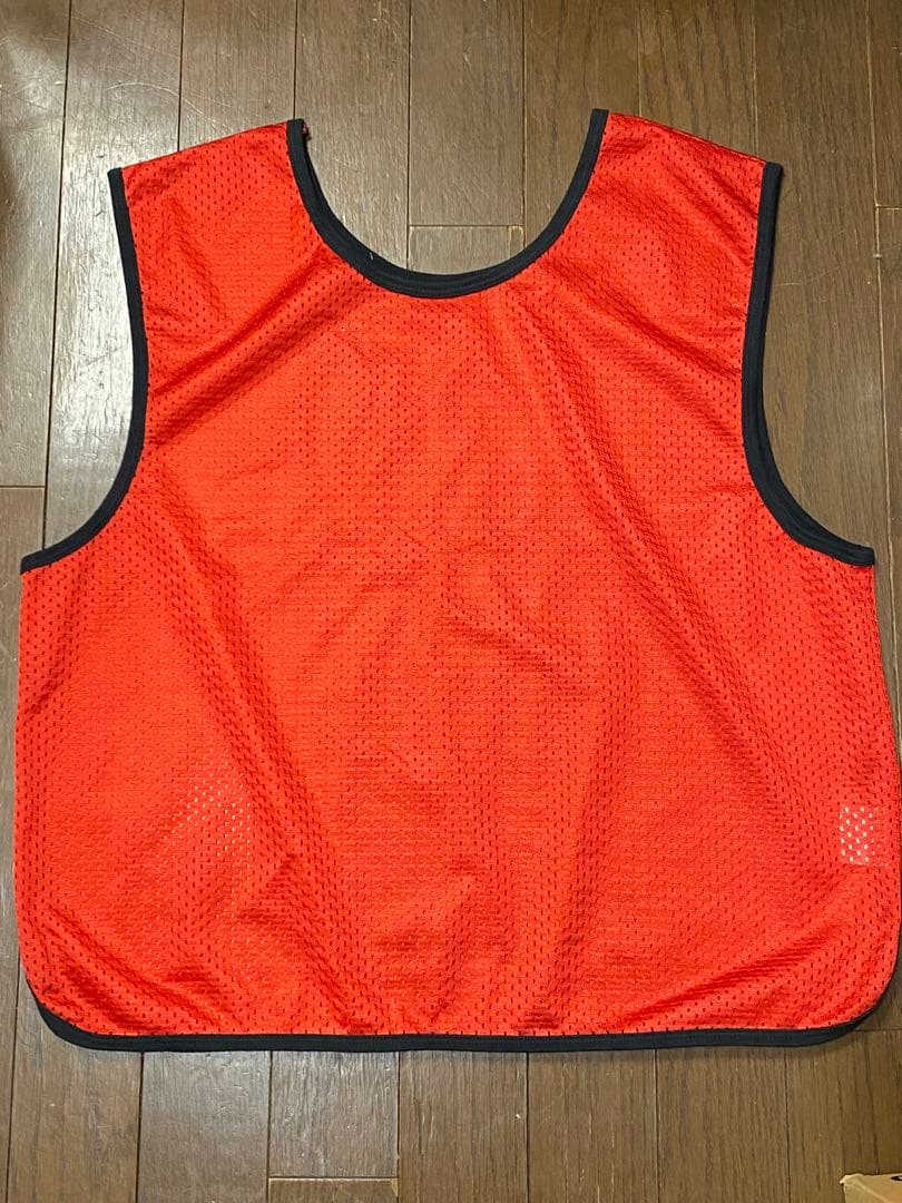 ナンバー付きビブス モルテン 赤 40枚セット11から50番まで連番 - メルカリ