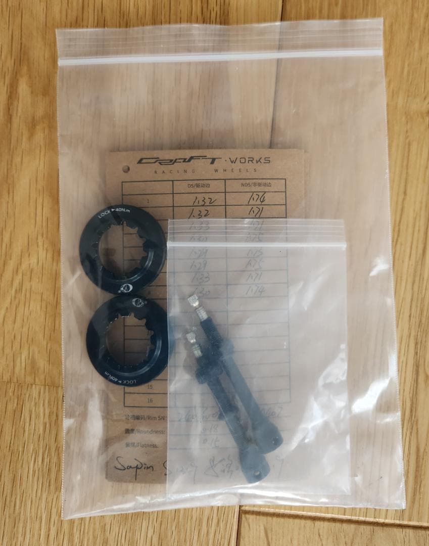 CRW Works CS4045　カーボンディープリムホイールDISC