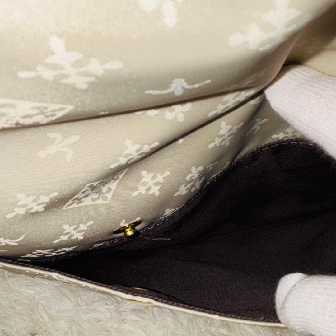 新品　ラシット　リュック　白系