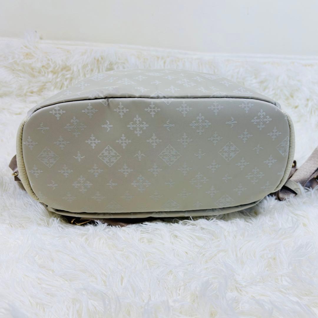 新品　ラシット　リュック　白系