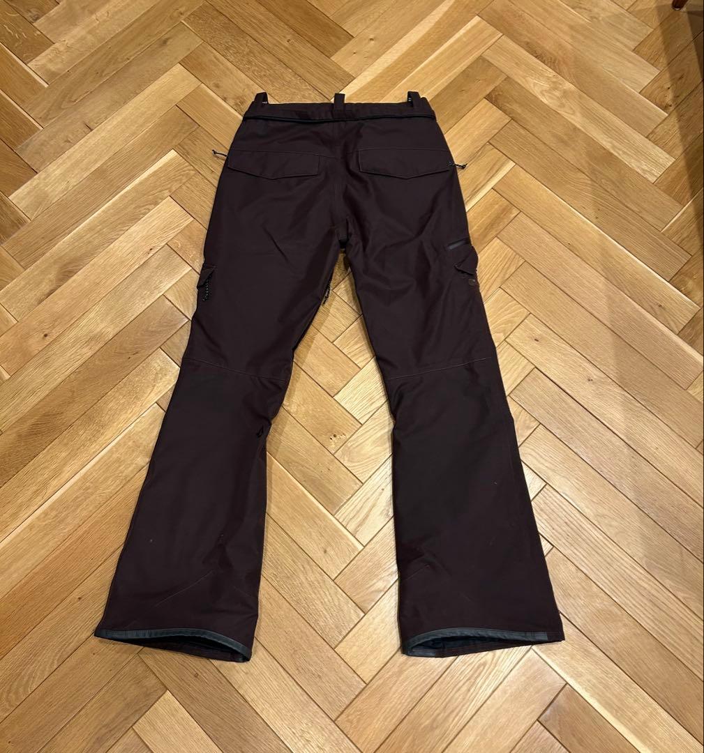VOLCOM GORETEXスノーボードパンツ　女性用 サイズS