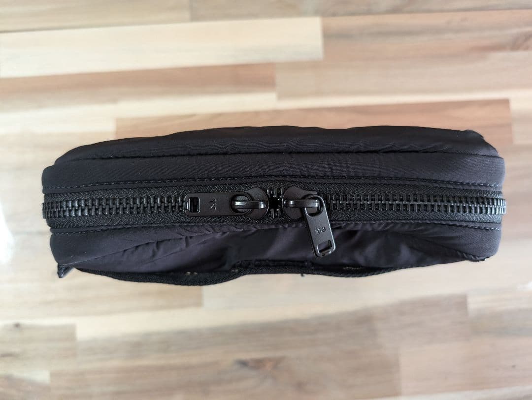 Y-3 ×レアルマドリード　クロスボディバッグ