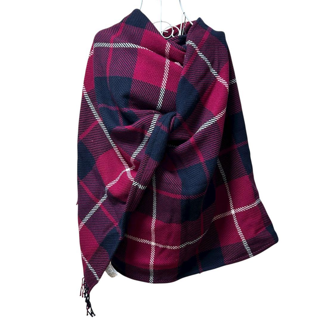 期間限定出品バーバリーブルーレーベル　フード付きポンチョ　美品　正規品　ストール