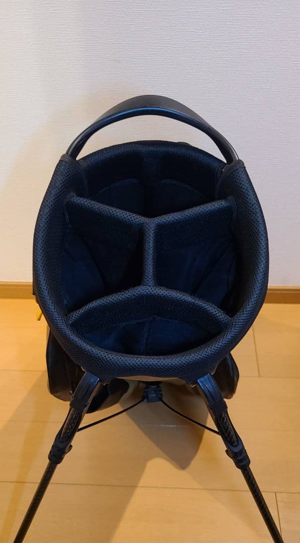 コブラ　ベゼルコラボスタンドバッグ 黒/黄色