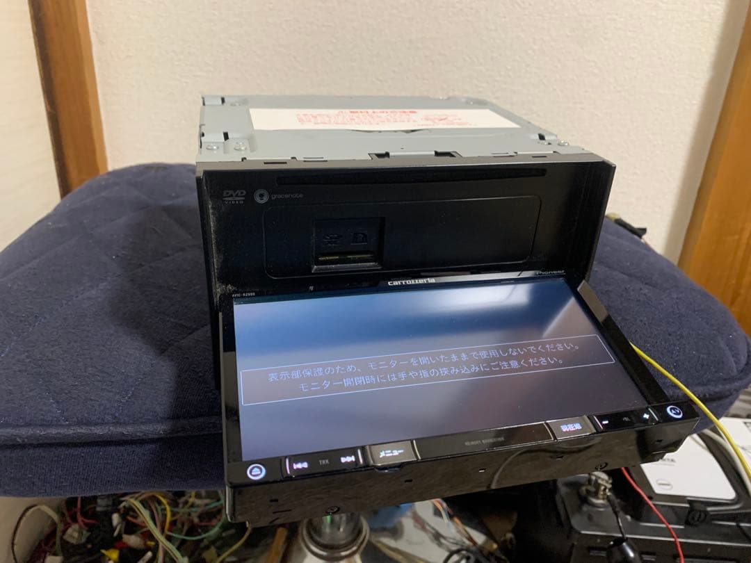 カーナビ carrozzeria AVIC-RZ800-D