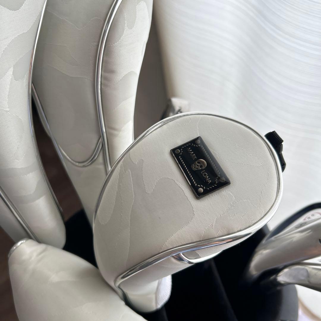 ゴルフキャディバッグ　MARK &LONA