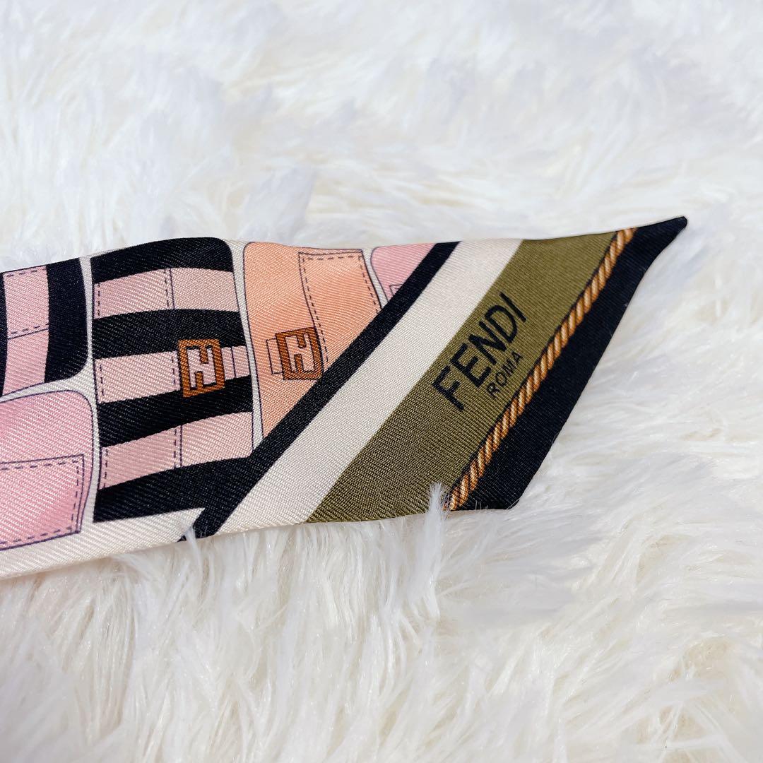 美品 フェンディ ラッピー スカーフ マンマバケット柄 FFロゴ リボン
