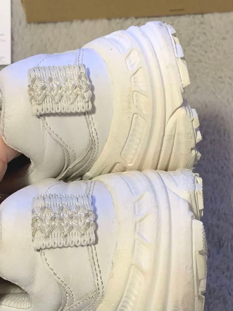 靴 UGG CA805 WHITE NUBUCK