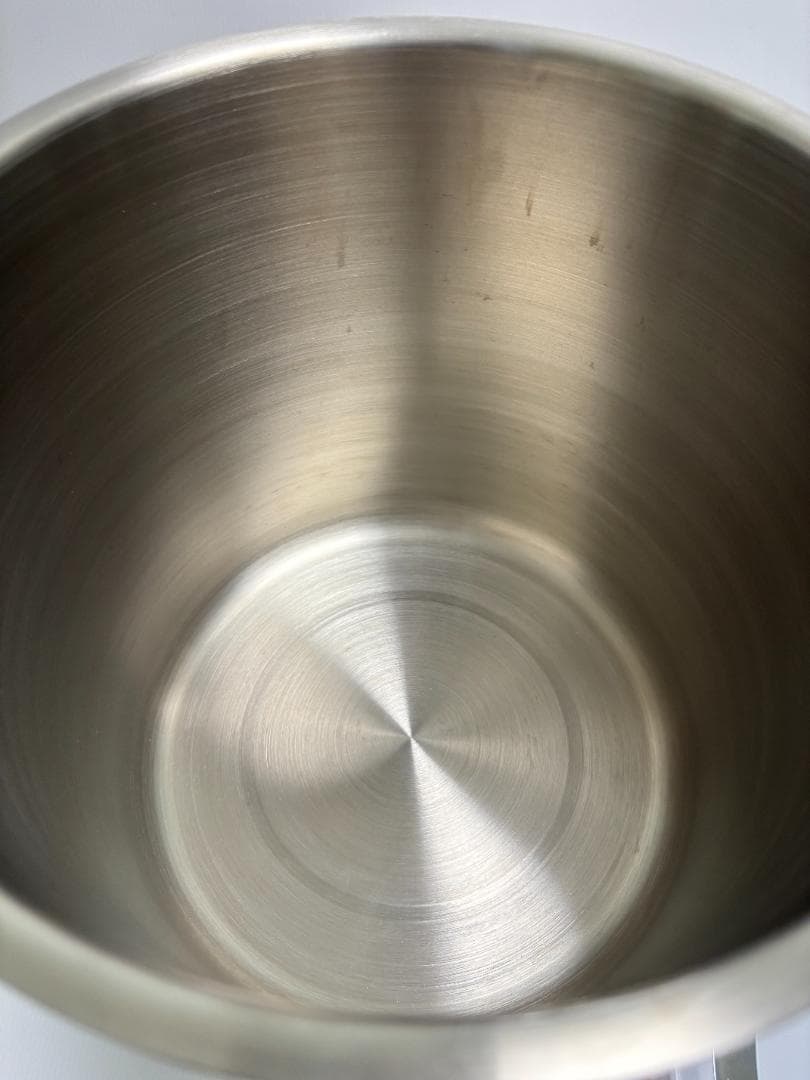 OoBLE 真空 食品保存容器 ホワイト ステンレス USED （3）