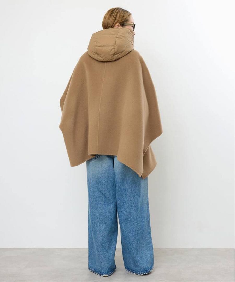 新品　タグ付き　【MY WHITE/マイホワイト】CAPE