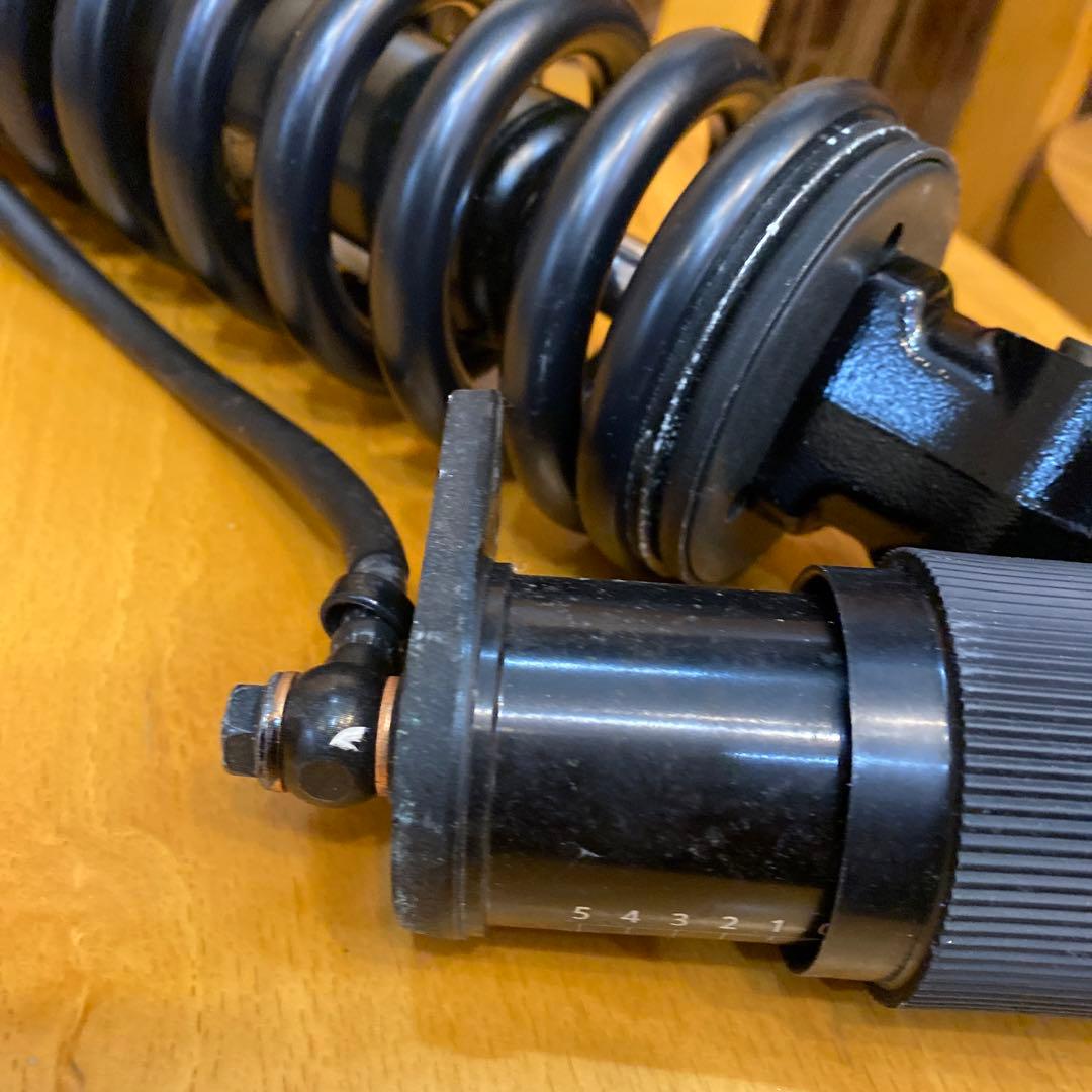 FXFB FXFBS リアサスペンション 美品