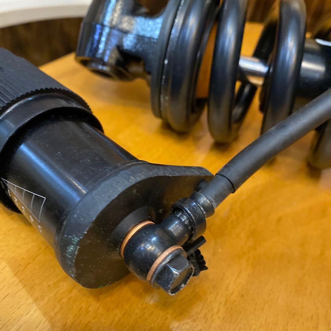 FXFB FXFBS リアサスペンション 美品