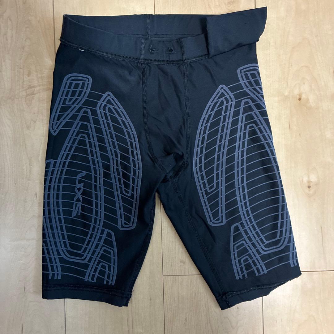 美品】2XUツータイムズユー/ランニング ハーフタイツ XS サイズ