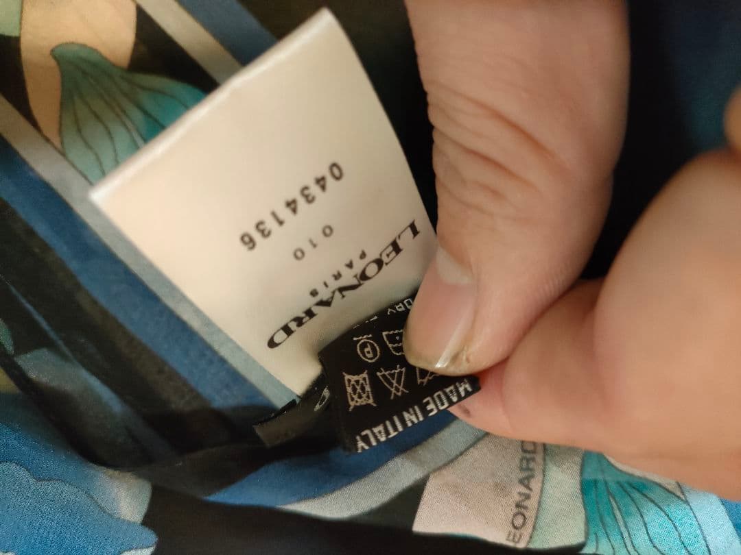 b30 超美品　LEONARD　レオナール　大判　ストール　シルク