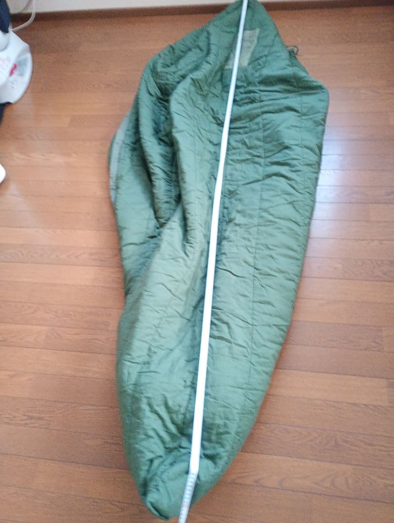「米軍放出品」寝袋　Intermediate cold