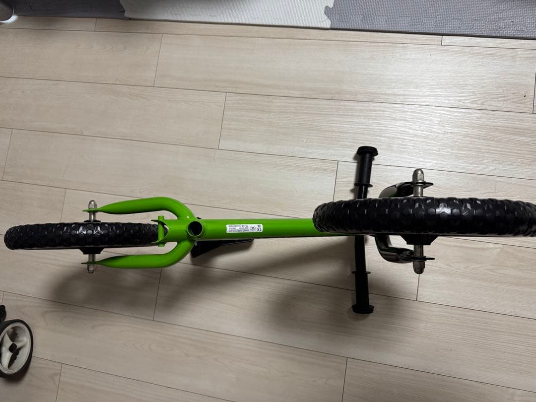 STRIDER バランスバイク グリーン