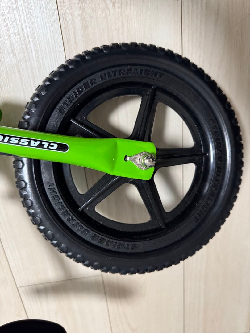 STRIDER バランスバイク グリーン