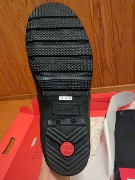 即発送☆☆2025.9月購入　新品箱入り　HUNTER ブーツ JPサイズ25