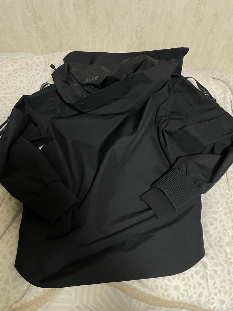 【日本非売品】スノボウェア　Mサイズ　新品