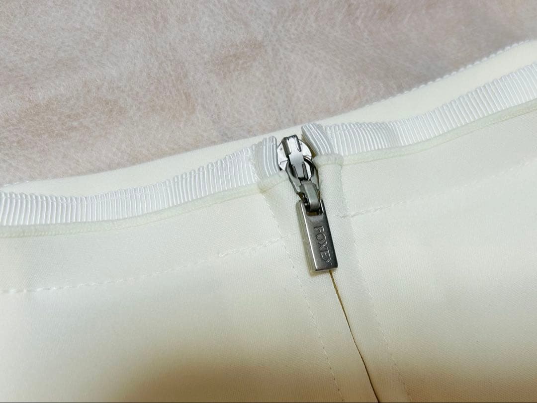 12/14まで限定お値下げ＞フォクシー バロンスカート ホワイト 36