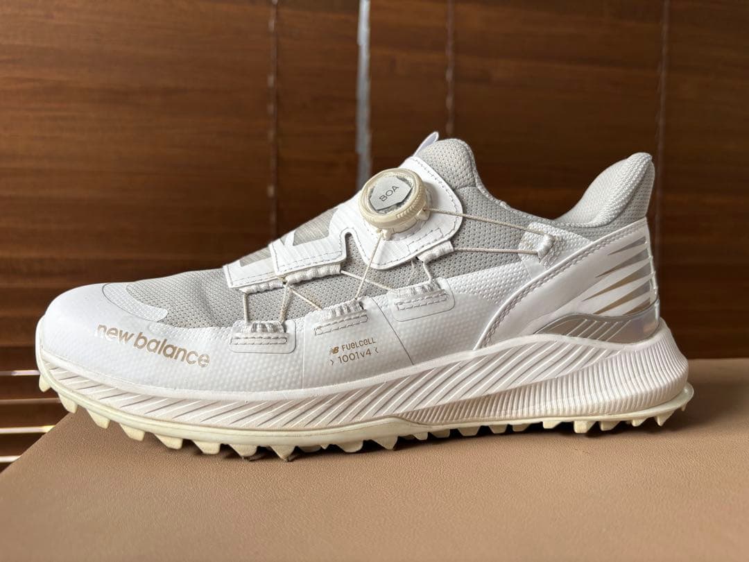 New Balance Fuellcell ゴルフシューズ グレー・ホワイト