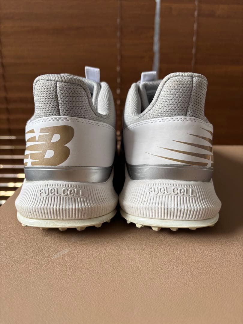 New Balance Fuellcell ゴルフシューズ グレー・ホワイト