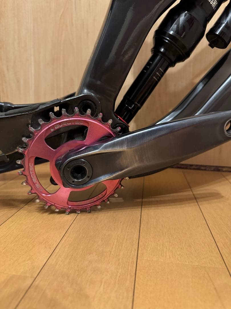 ☆ trek slash8 2022 Mサイズ megmeg +クランク付き ☆