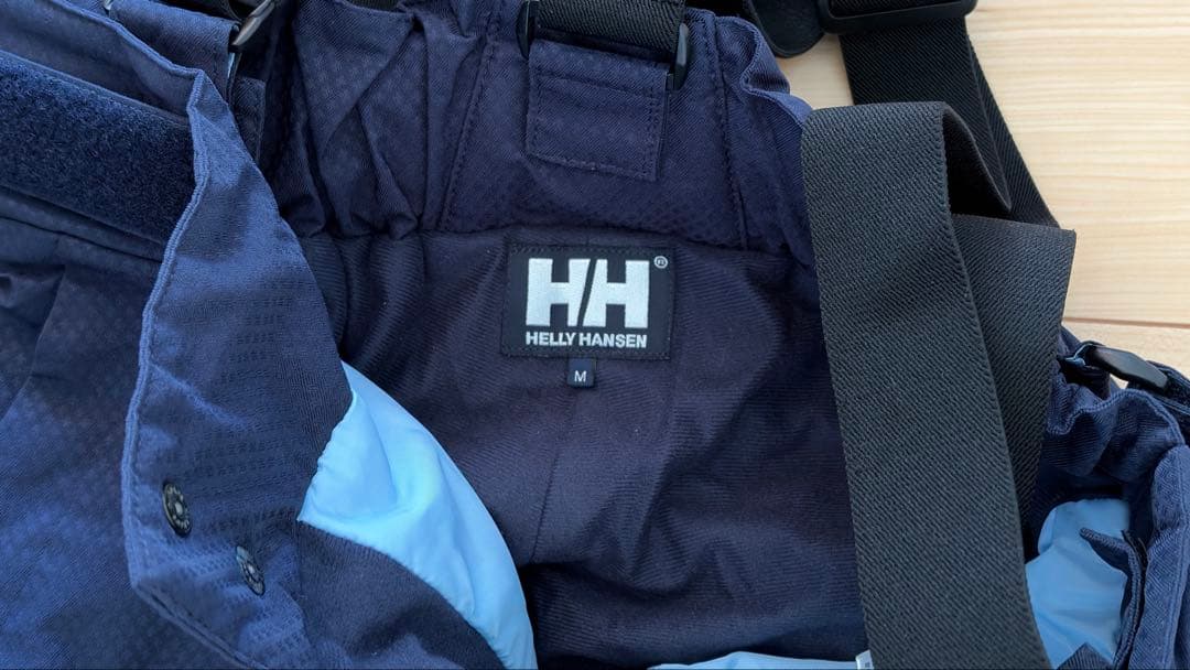 Helly Hansen スキーウェア　スノボウェア　Mサイズ