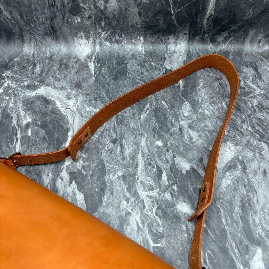 r*u様 美品■CUSHMAN ショルダーバッグ　メッセンジャー　本革　レザー