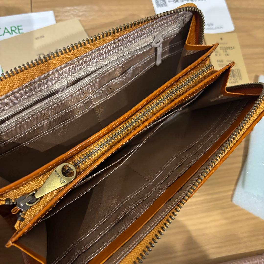 ☆新品未使用＊ダコタ＊革＊長財布＊編み込みデザイン＊早い者勝ち！