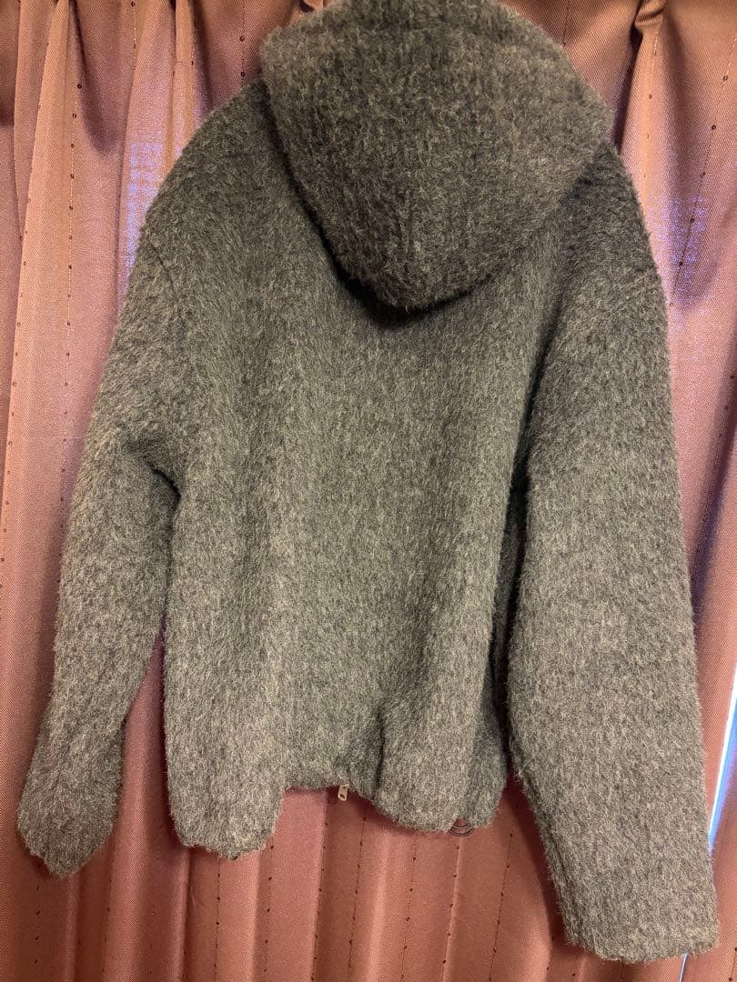 ZARA】／アワレガ酷似／フェイクファーシャツジャケット フード付き