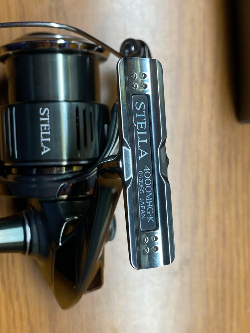 22ステラ 4000MHG スピニングリール