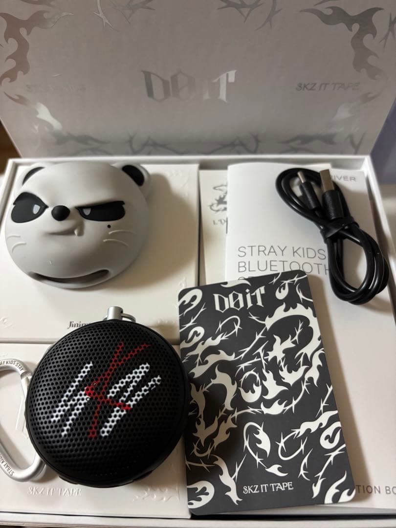 StrayKids Doit EVIL SKZOO SPEAKER ジニレット - メルカリ
