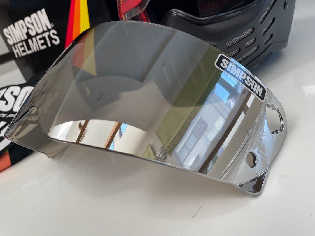 シンプソンM30ストーンブラック61㎝ ライトスモークベースミラーシールドセット