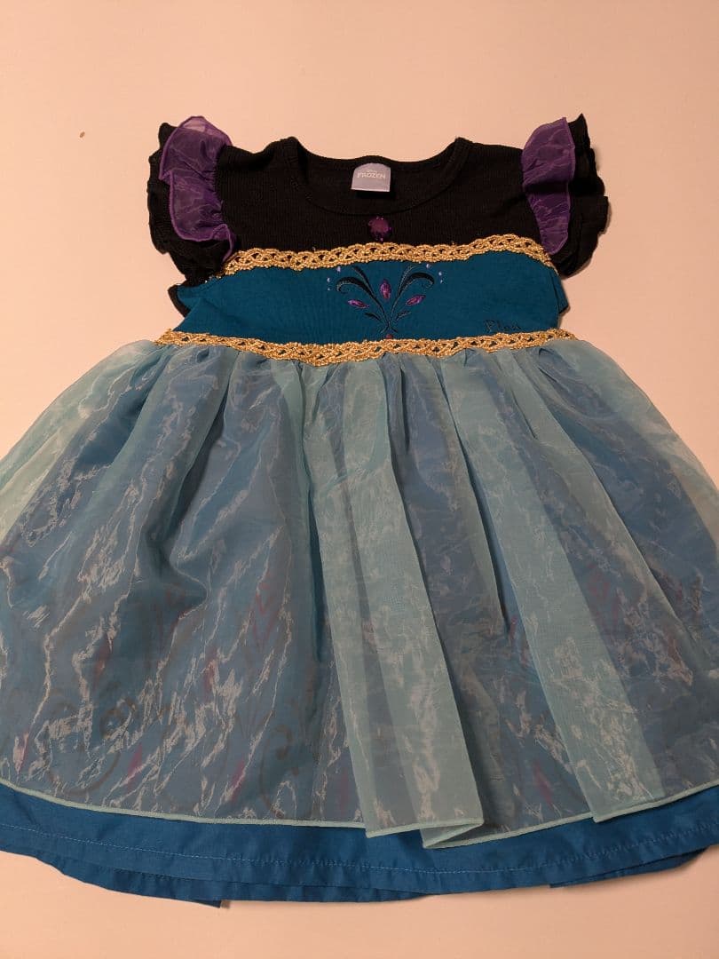 アナと雪の女王　100 美品　ドレス2着