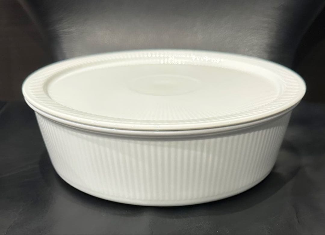 あ*や様 【ロイヤルコペンハーゲン】ホワイトフルーテッドオーブンウエアM・L《2