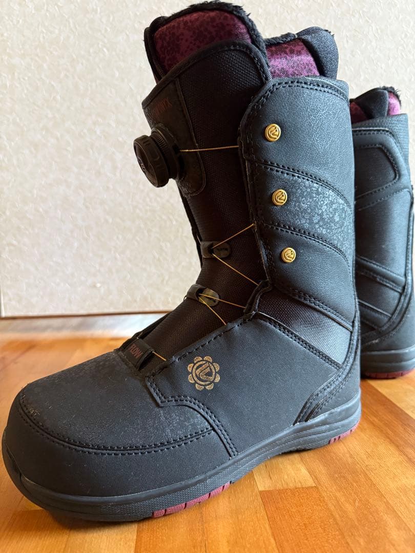 ◇美品◇FLOW ONYX COILER WOMENS 23.5cm