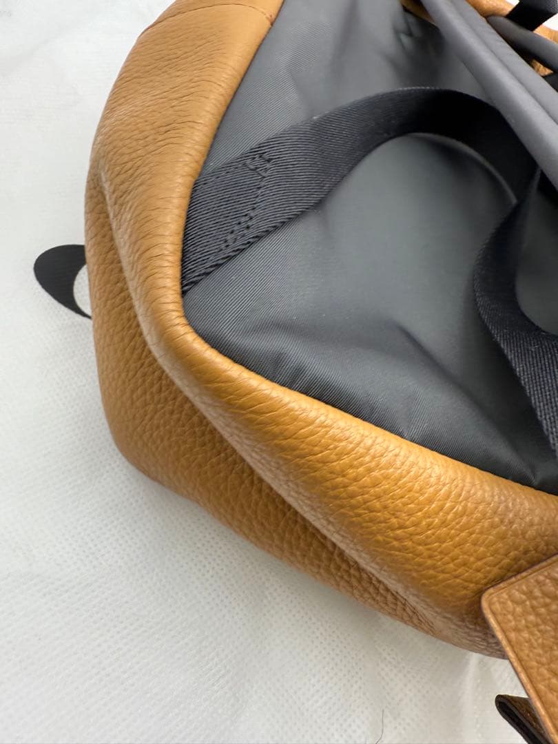 コーチ　ミディアム　チャーリー　バックパック　リュック　F30550