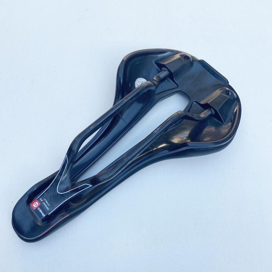 FLITE BOOST キットカルボニオ スーパーフロー サドル