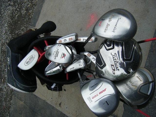 Le coq sportif 　ルコック スポルティフ ゴルフバッグセット。