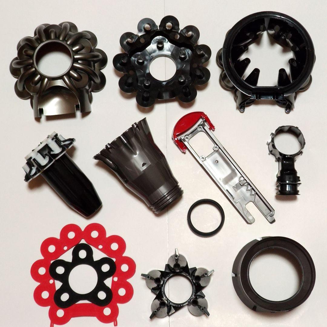 ダイソンV8 SV10K掃除機 完全分解清掃済み動作品 純正バッテリー２つセット