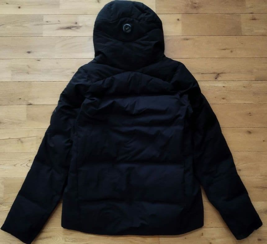 DESCENTE デサント 水沢ダウン S 黒 DAMOGK32U - メルカリ