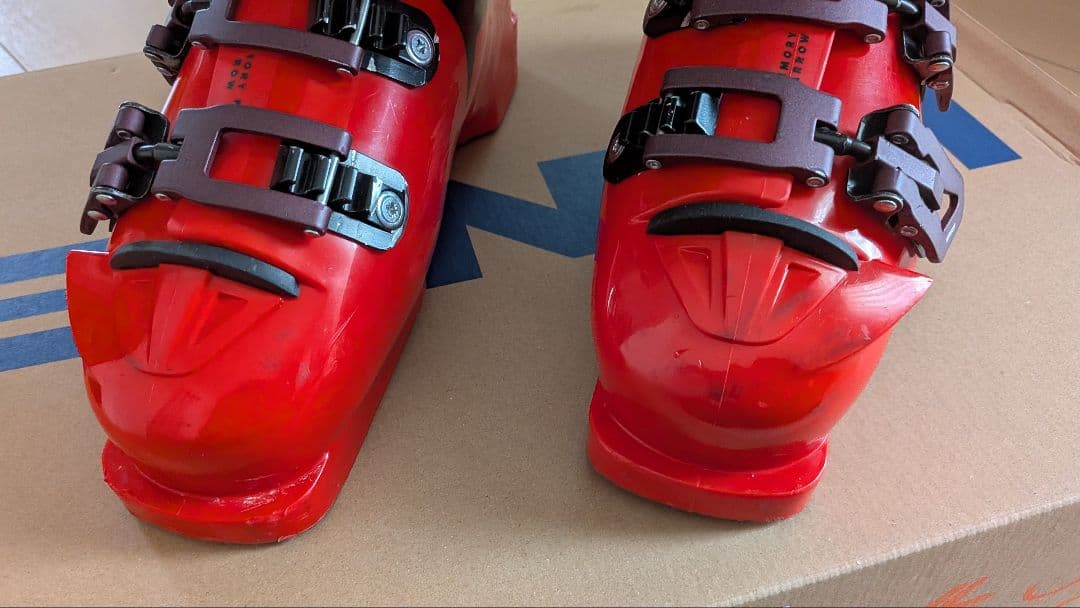 ATOMIC STI 130 25.0〜25.5cm