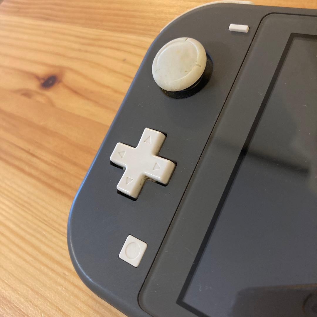 任天堂スイッチライト グレー　画面に難あり