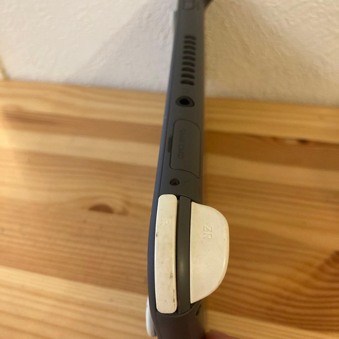 任天堂スイッチライト グレー　画面に難あり