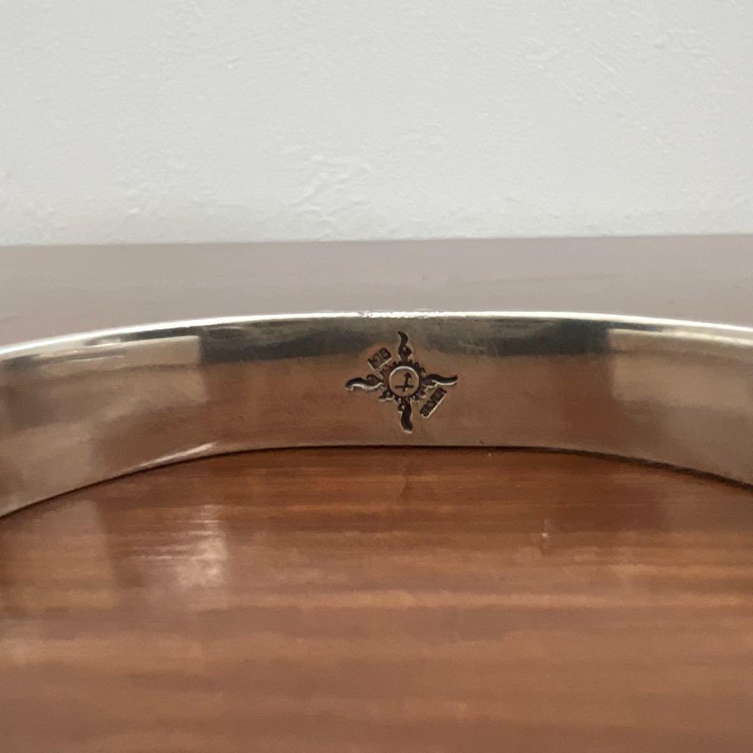 FIRST ARROWS フラワーモチーフ バングル